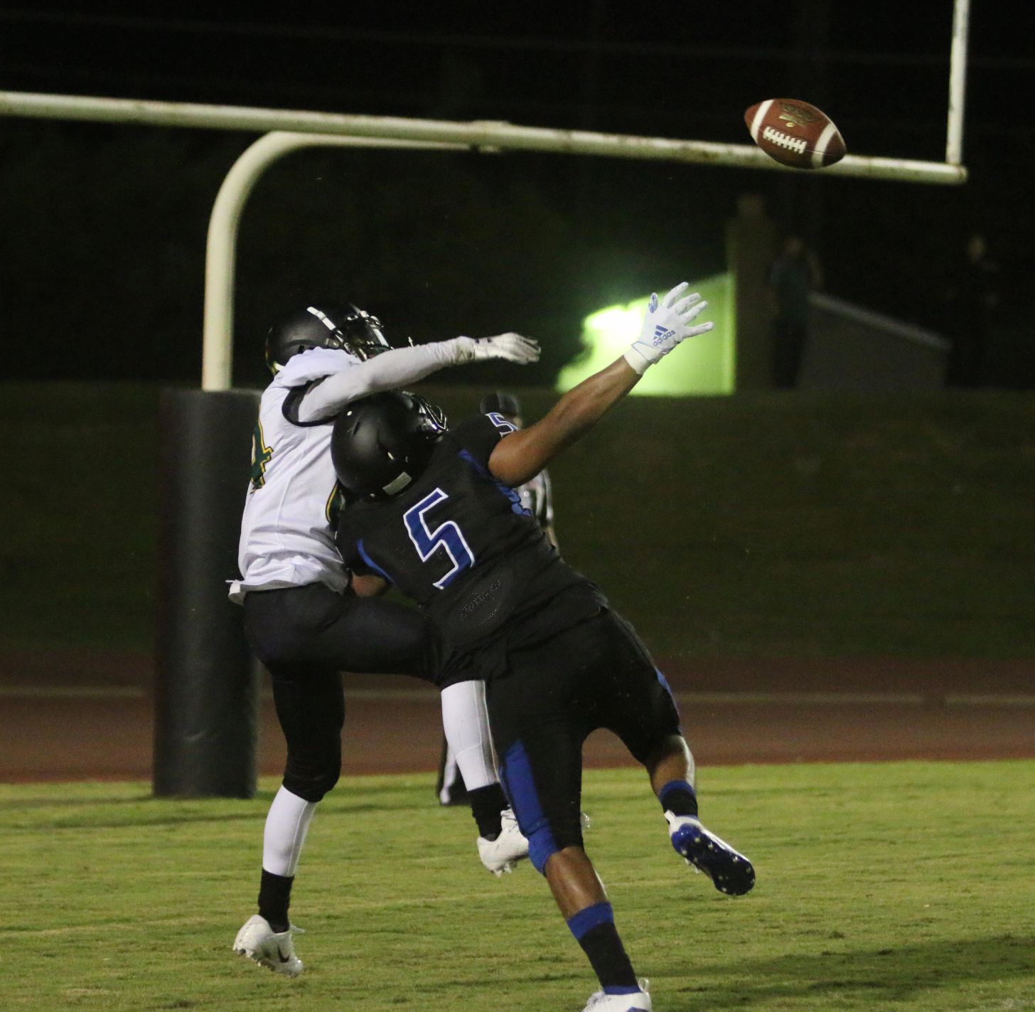 Golden Bears even up Clash of the Claws with air attack